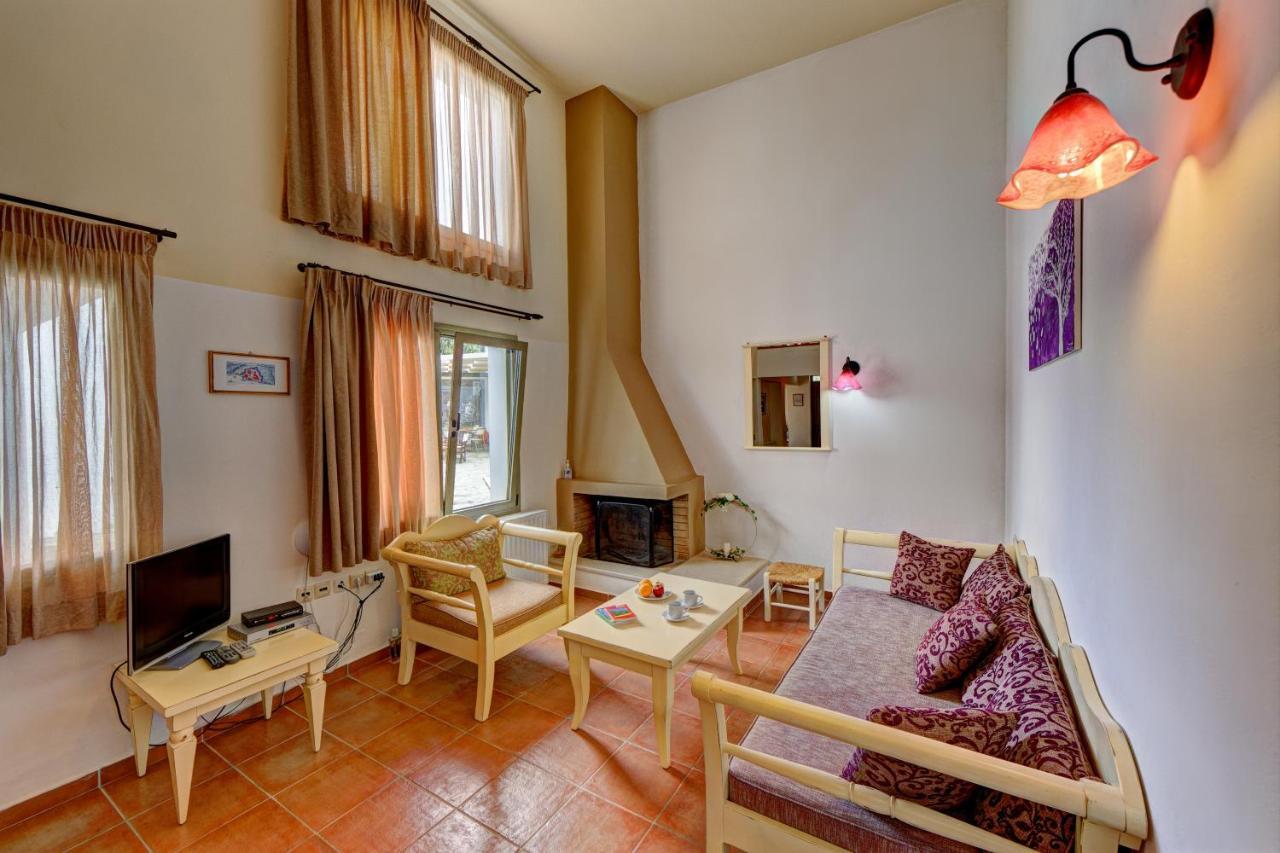 Mourtzanakis Residence - Traditional Eco Hotel In Akhládha エクステリア 写真