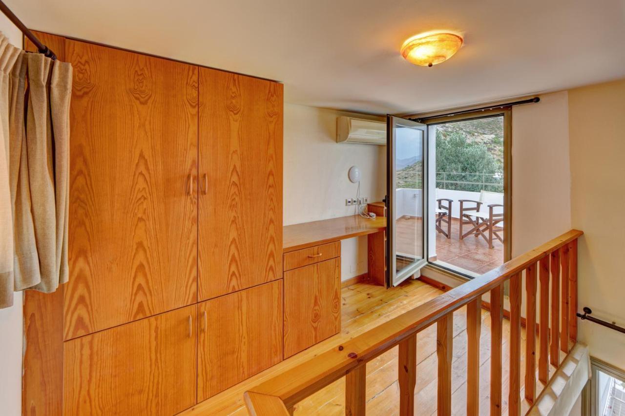 Mourtzanakis Residence - Traditional Eco Hotel In Akhládha エクステリア 写真