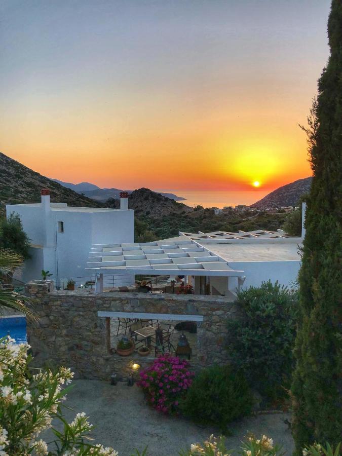 Mourtzanakis Residence - Traditional Eco Hotel In Akhládha エクステリア 写真