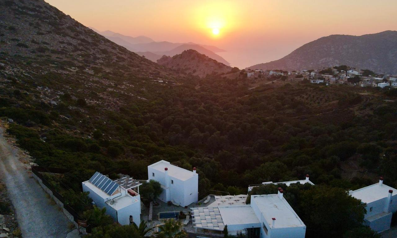 Mourtzanakis Residence - Traditional Eco Hotel In Akhládha エクステリア 写真