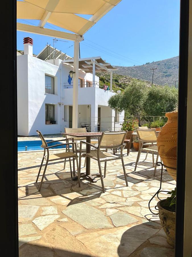 Mourtzanakis Residence - Traditional Eco Hotel In Akhládha エクステリア 写真