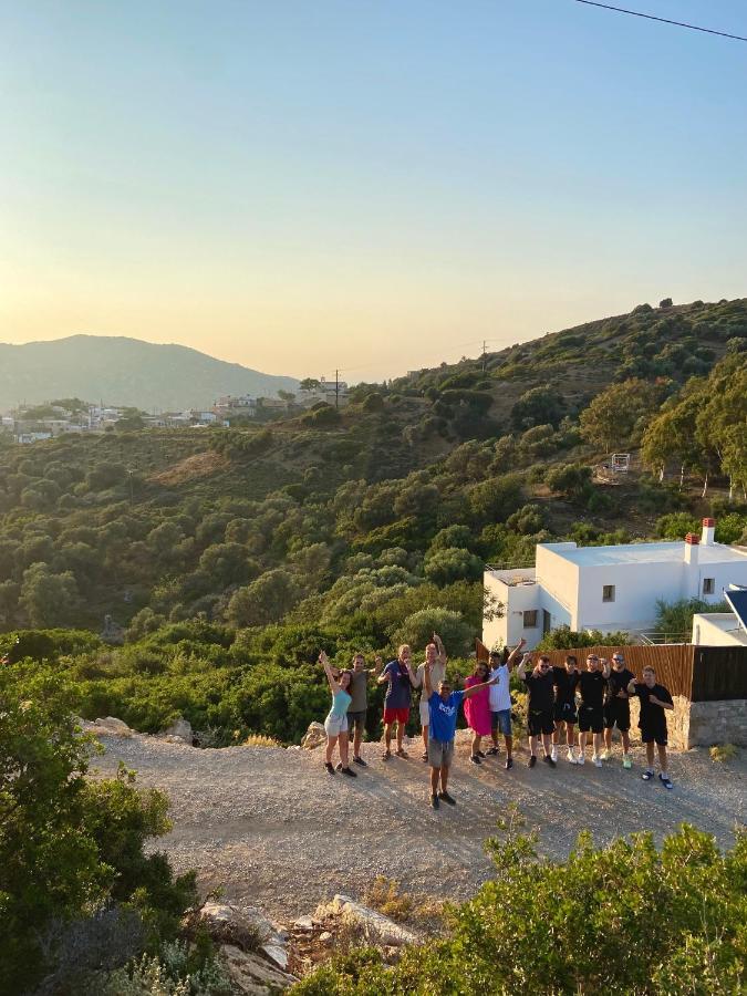 Mourtzanakis Residence - Traditional Eco Hotel In Akhládha エクステリア 写真
